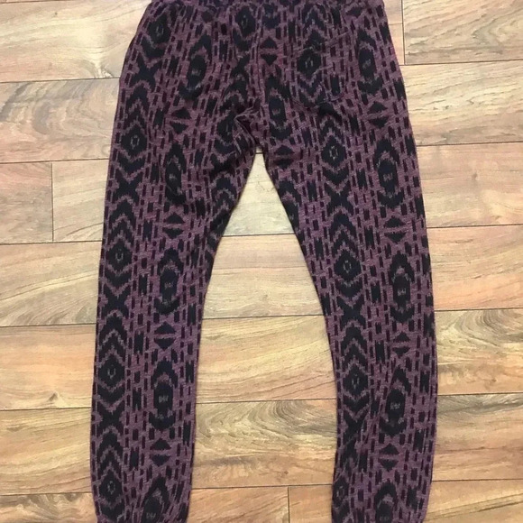 Volcom burgundy Jogger - Picture 3 of 4